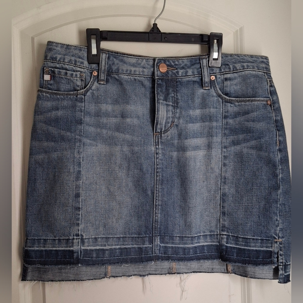 Dear John women's denim cotton mini skirt low rise frayed hem size 29 Western